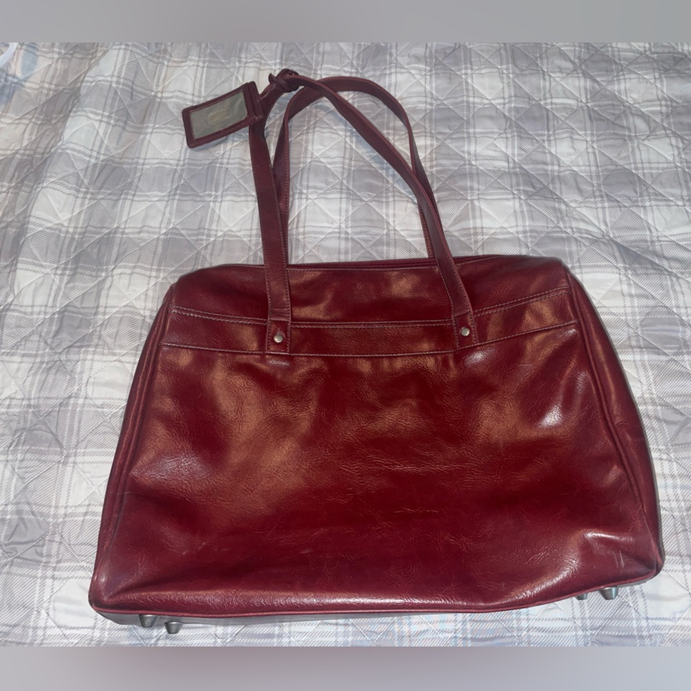 BUXTON Burgundy Leather Laptop Shoulder Bag Stunning! Barely used.